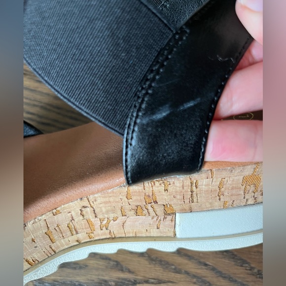 Dreamparis wedge sandals, size 7 - Picture 4 of 5